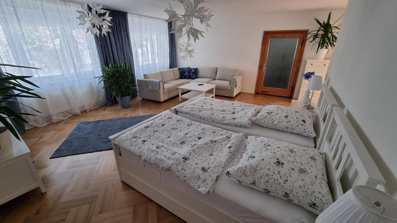 Ferienwohnung Kirsten Markranstädt Buitenkant foto