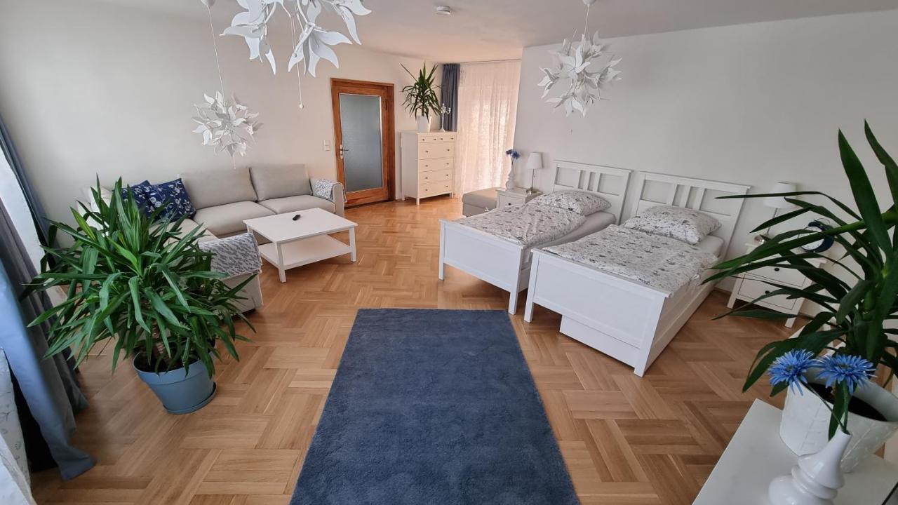 Ferienwohnung Kirsten Markranstädt Buitenkant foto