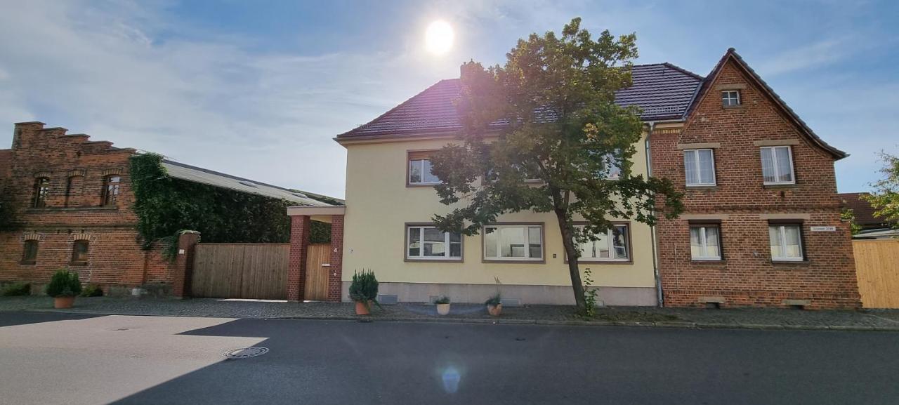 Ferienwohnung Kirsten Markranstädt Buitenkant foto